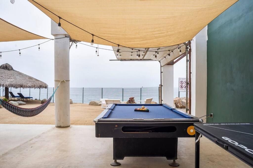 Triton'S Playhouse Beachfront Primo Tapia Eksteriør bilde