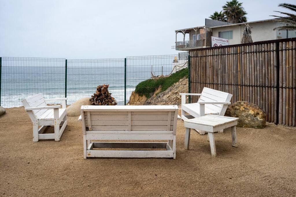 Triton'S Playhouse Beachfront Primo Tapia Eksteriør bilde