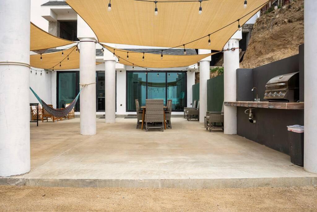 Triton'S Playhouse Beachfront Primo Tapia Eksteriør bilde